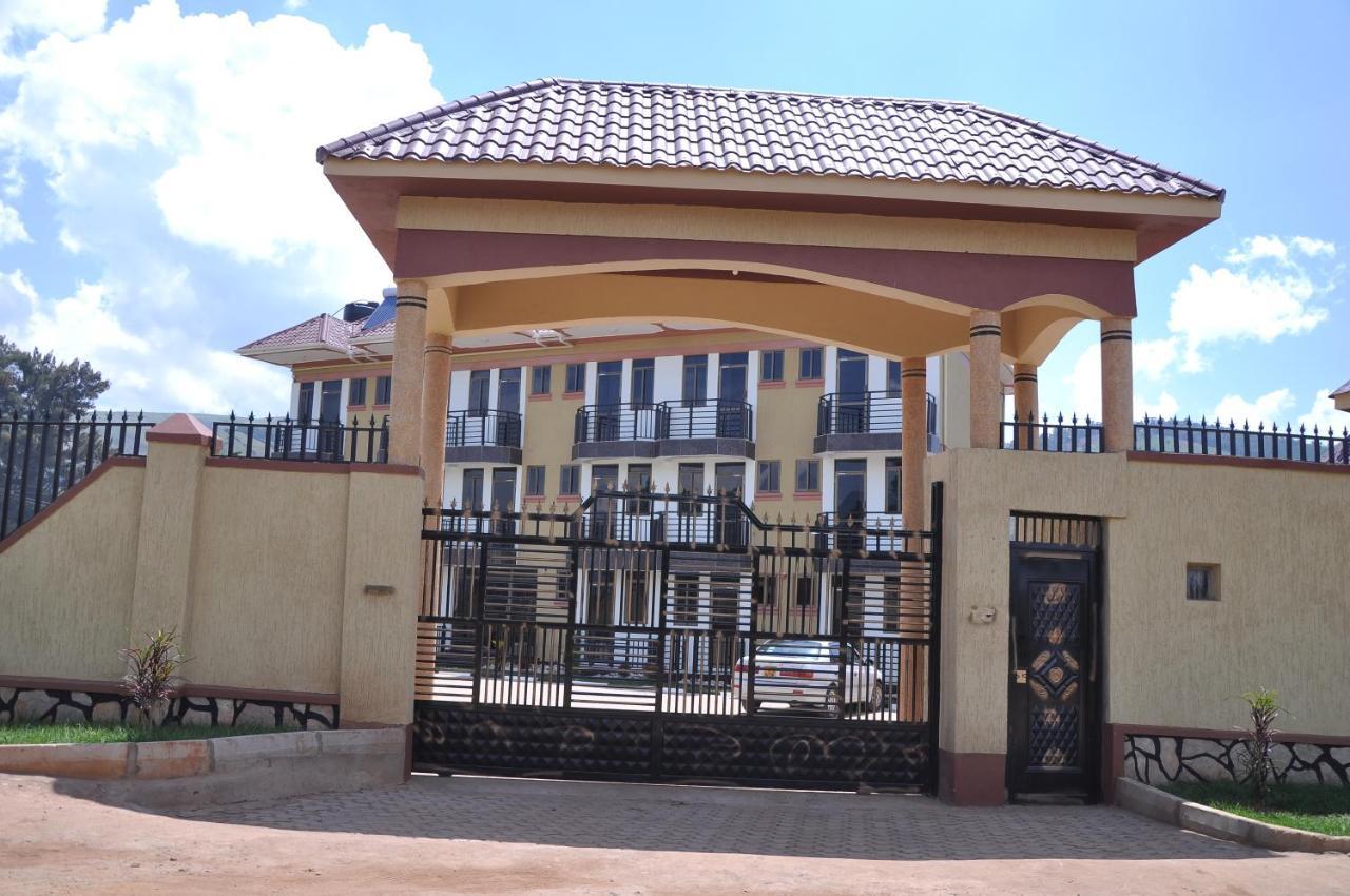 Golden View Hotel Ibanda Exteriör bild