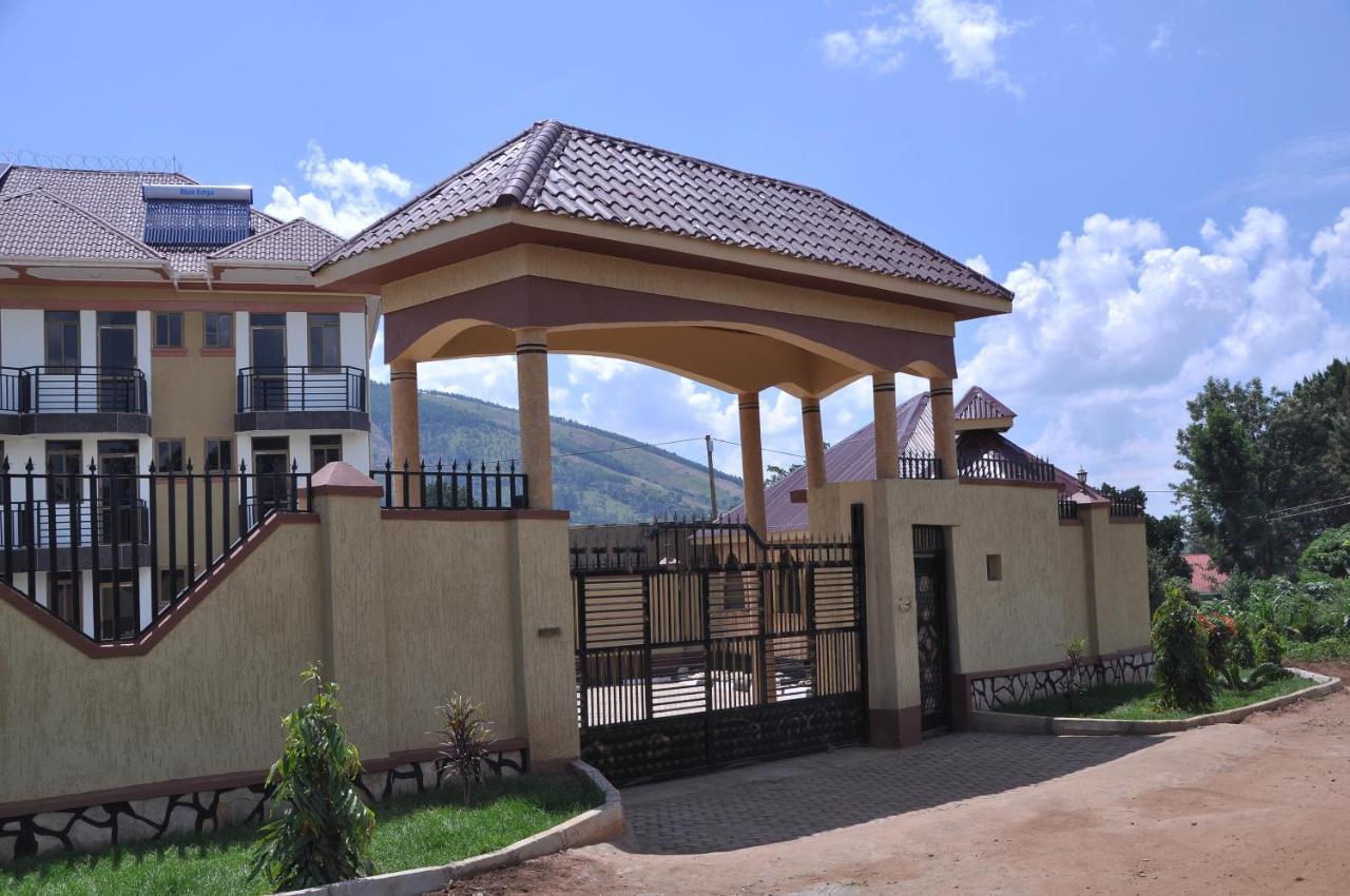 Golden View Hotel Ibanda Exteriör bild